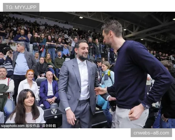 热那亚2-1绝杀萨索洛，埃库班替补登场完成制胜进球